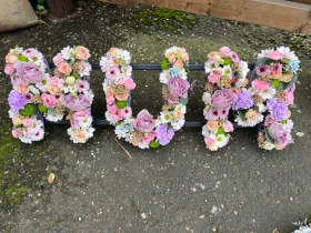 Mixed Flower Mum Tribute